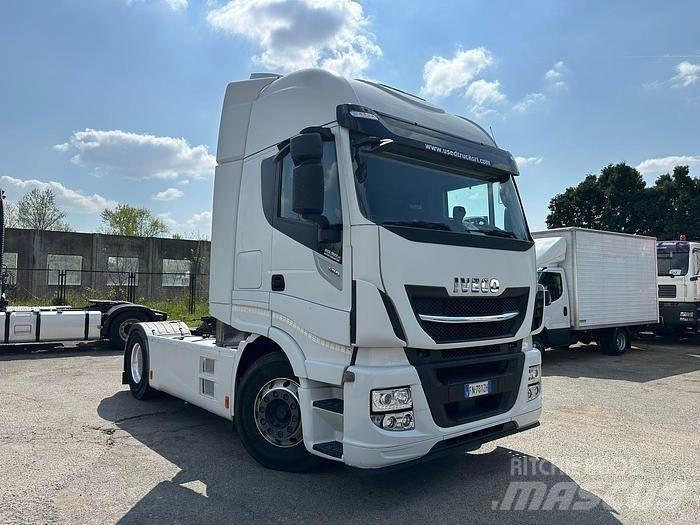 Iveco AS440E48 Trækkere