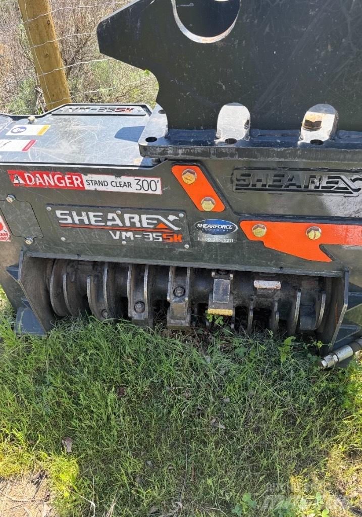 Hitachi ZX 135 US-3 Gravemaskiner på larvebånd