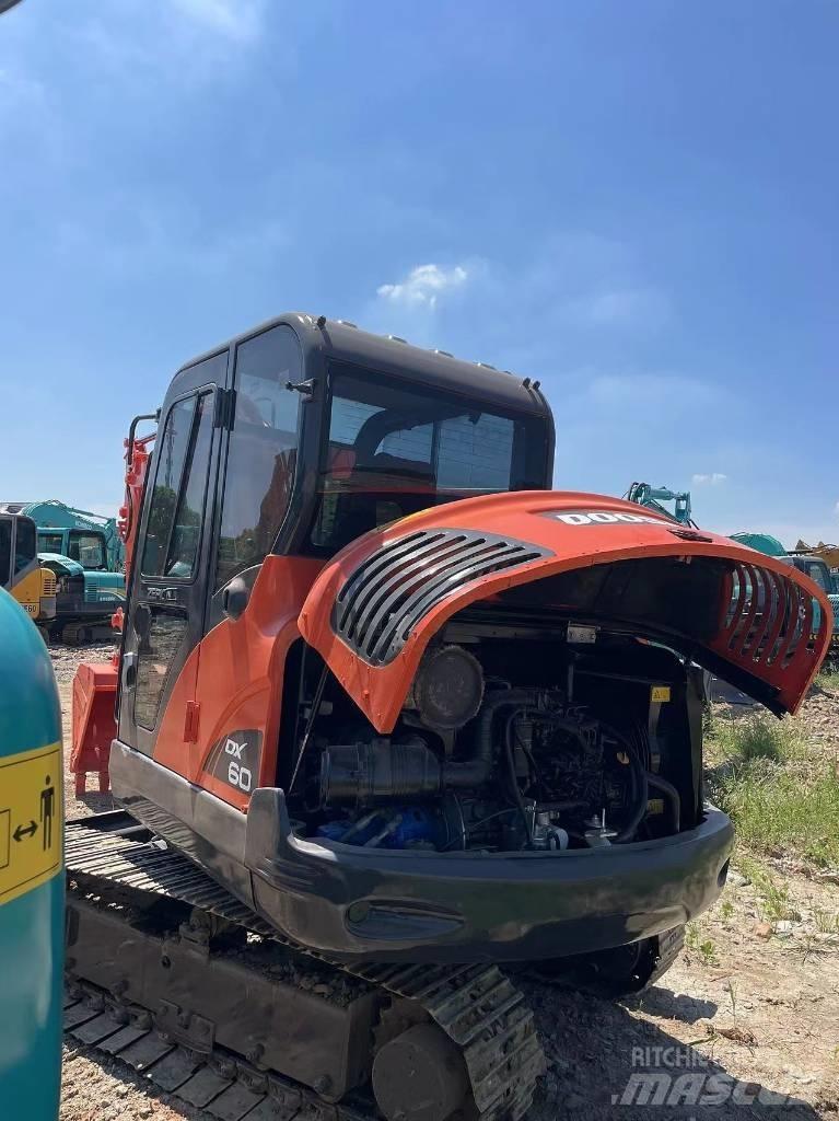 Doosan DX60 Gravemaskiner på larvebånd