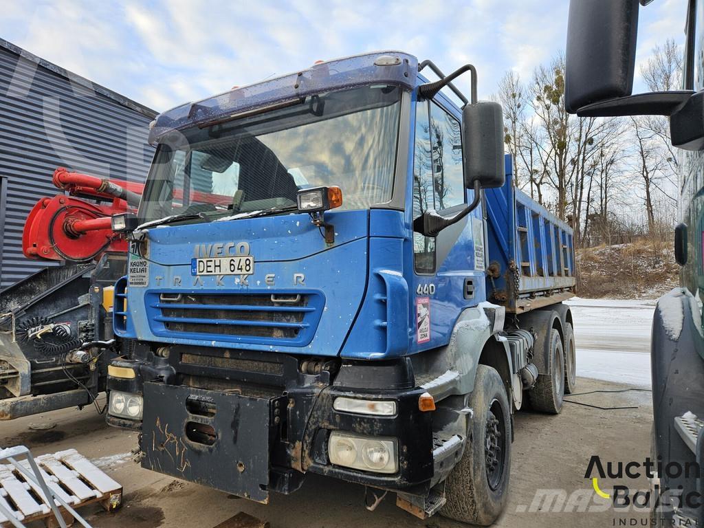 Iveco 260 E44 Lastbiler med tip