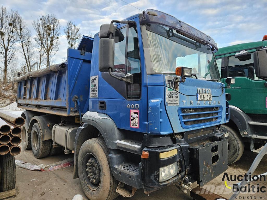 Iveco 260 E44 Lastbiler med tip