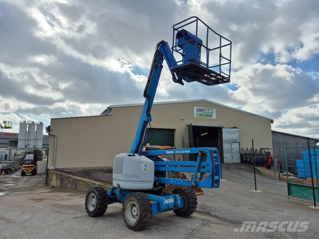 Genie Z 45/25 Bomlifte med knækarm