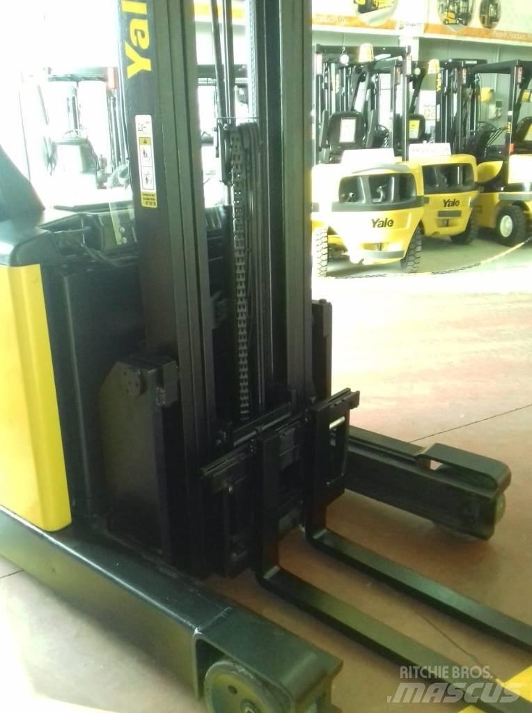 Yale MR14 Reachtruck