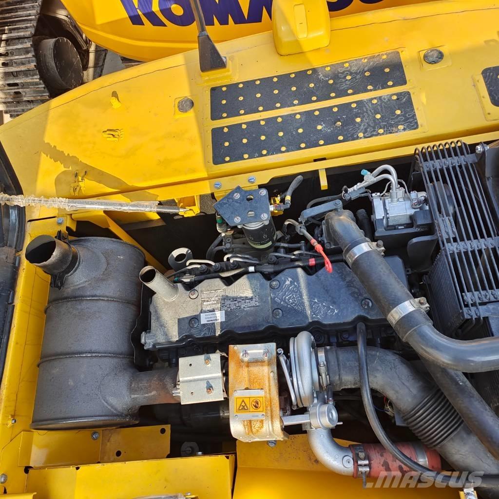 Komatsu PC 220-8 Gravemaskiner på larvebånd