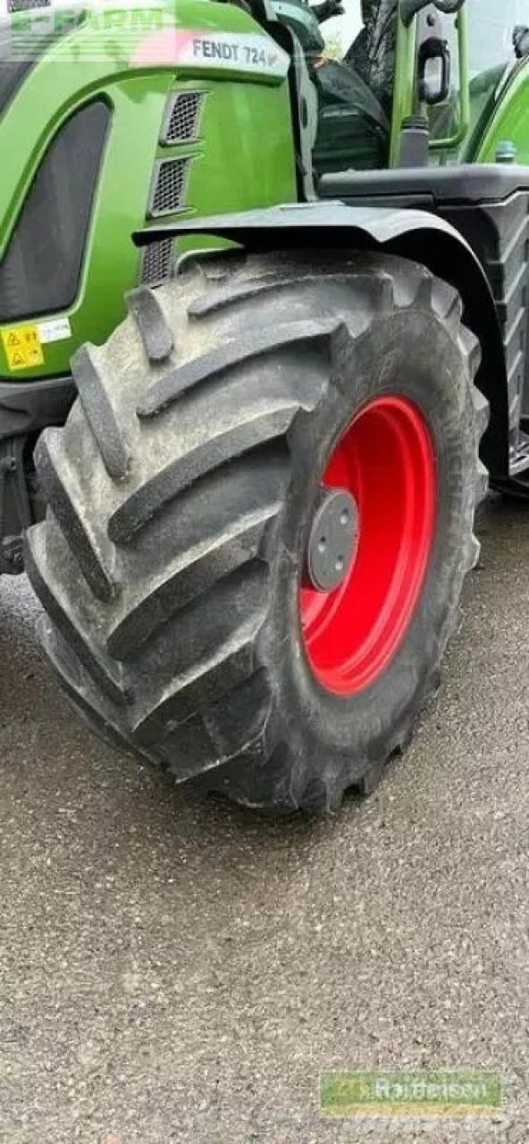 Fendt 724 vario Traktorer