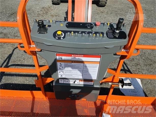 JLG 460 SJ Teleskoplifte