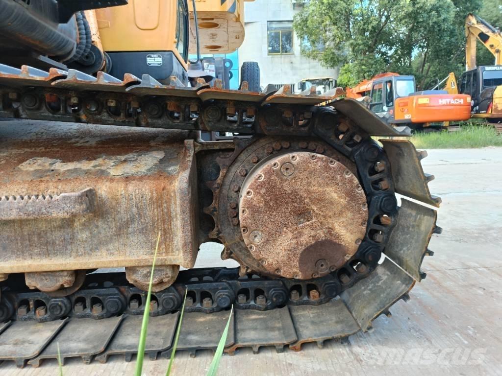 Hyundai R220LC-9 Gravemaskiner på larvebånd