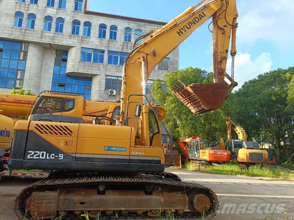 Hyundai R220LC-9 Gravemaskiner på larvebånd