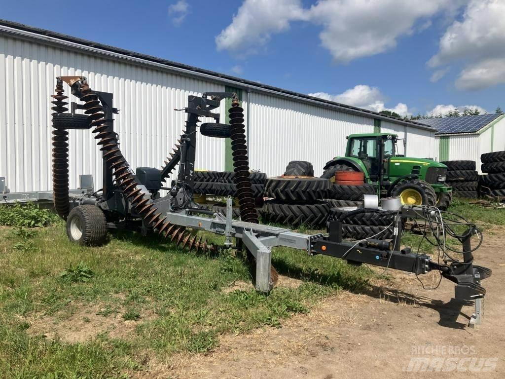 Fliegl KSE 680 Tallerkenharver