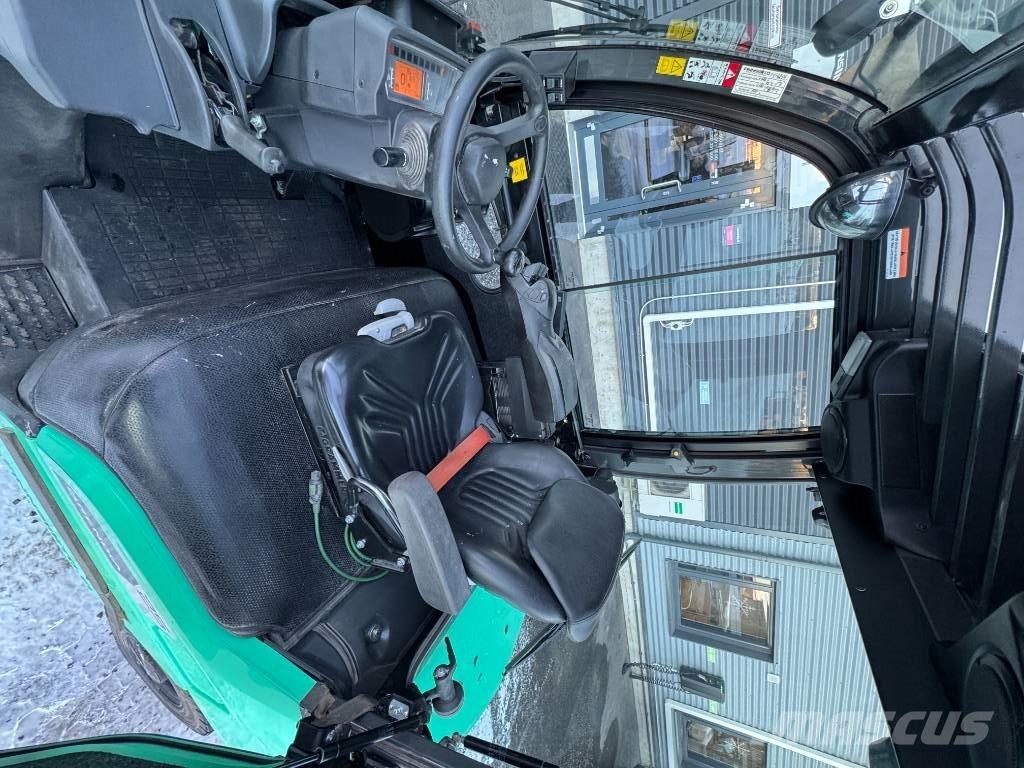 Mitsubishi FD25N3 Diesel gaffeltrucks