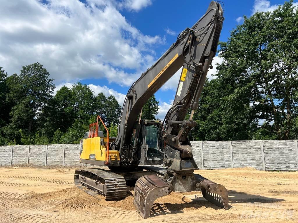 Volvo EC 220 DL Gravemaskiner på larvebånd