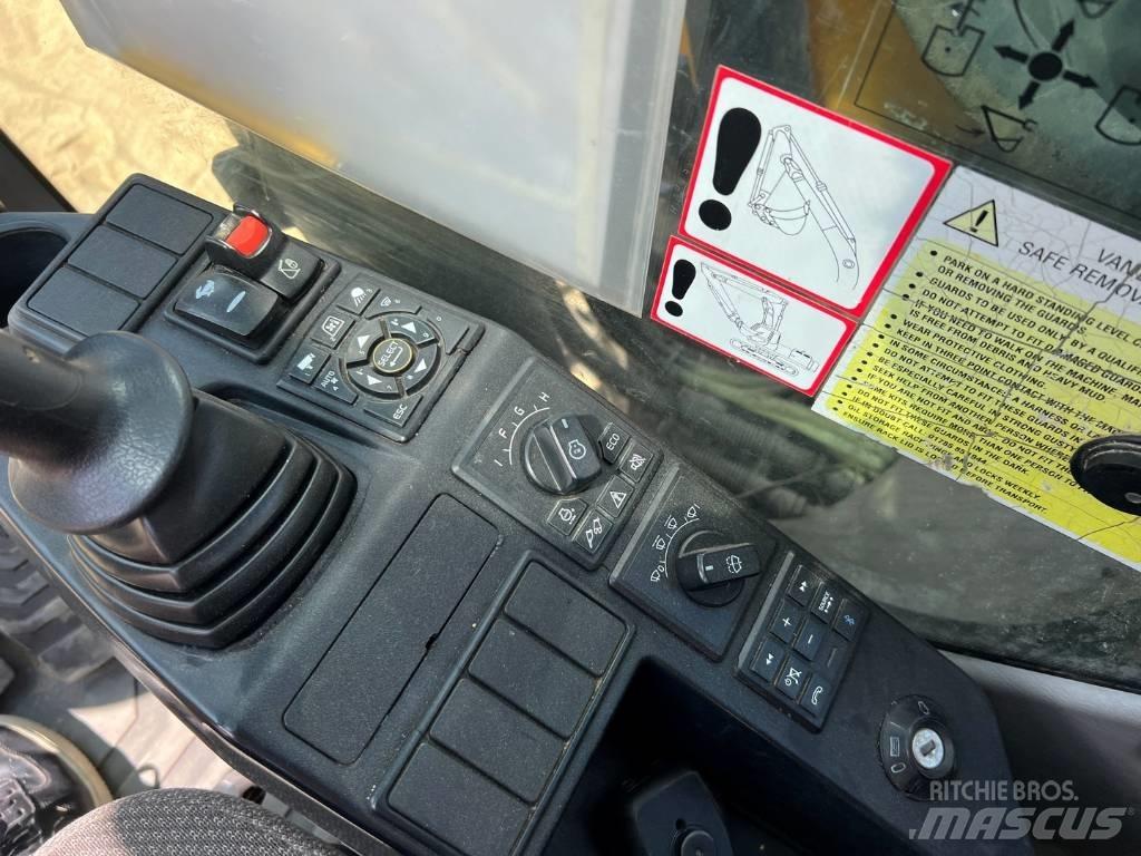 Volvo EC 220 DL Gravemaskiner på larvebånd