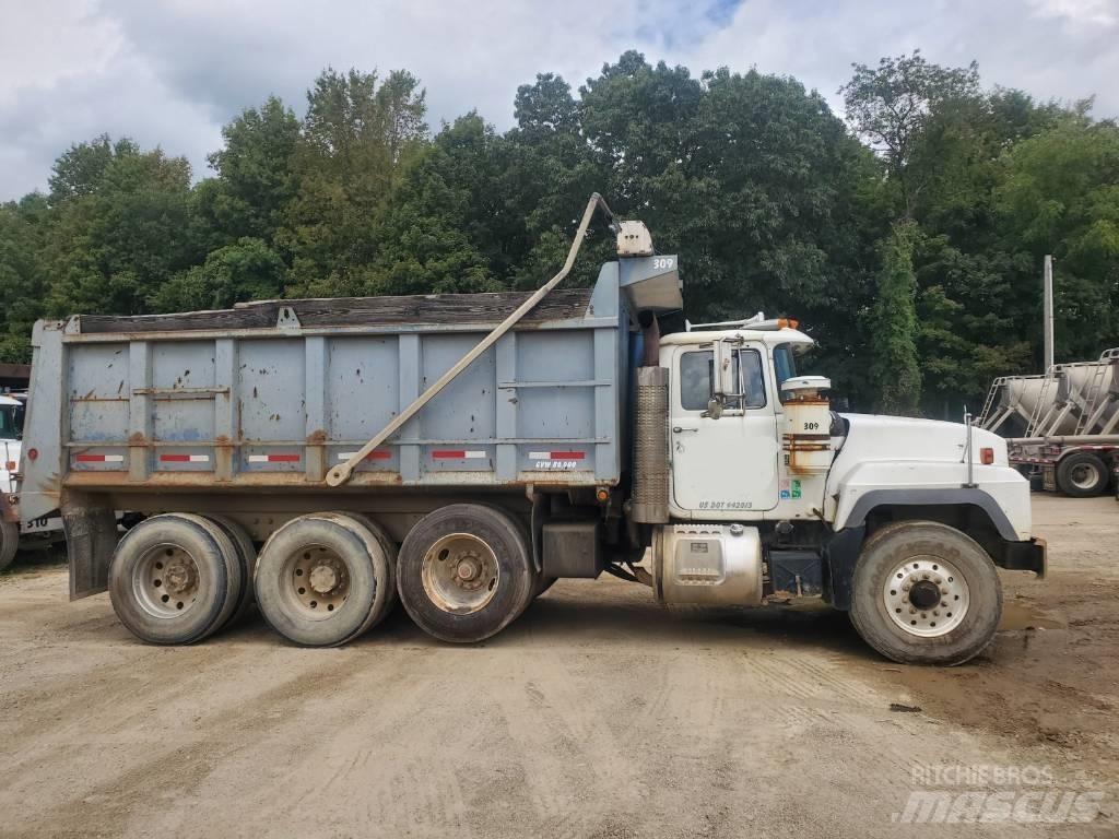 Mack RD688s Lastbiler med tip