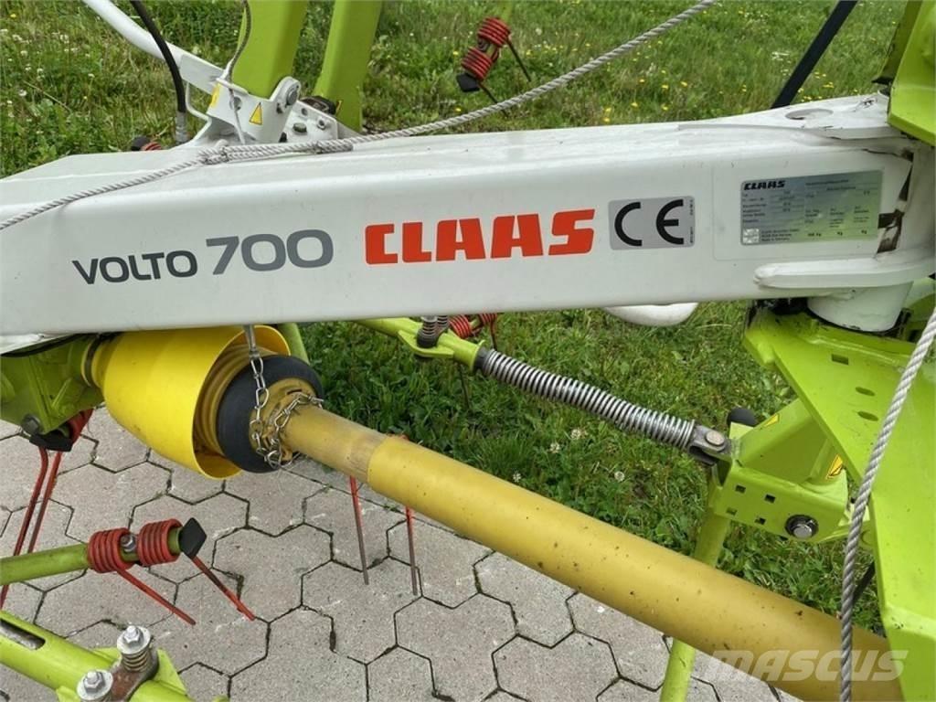 CLAAS VOLTO 700 River og høvendere