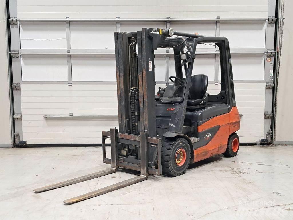 Linde E30-01 El gaffeltrucks