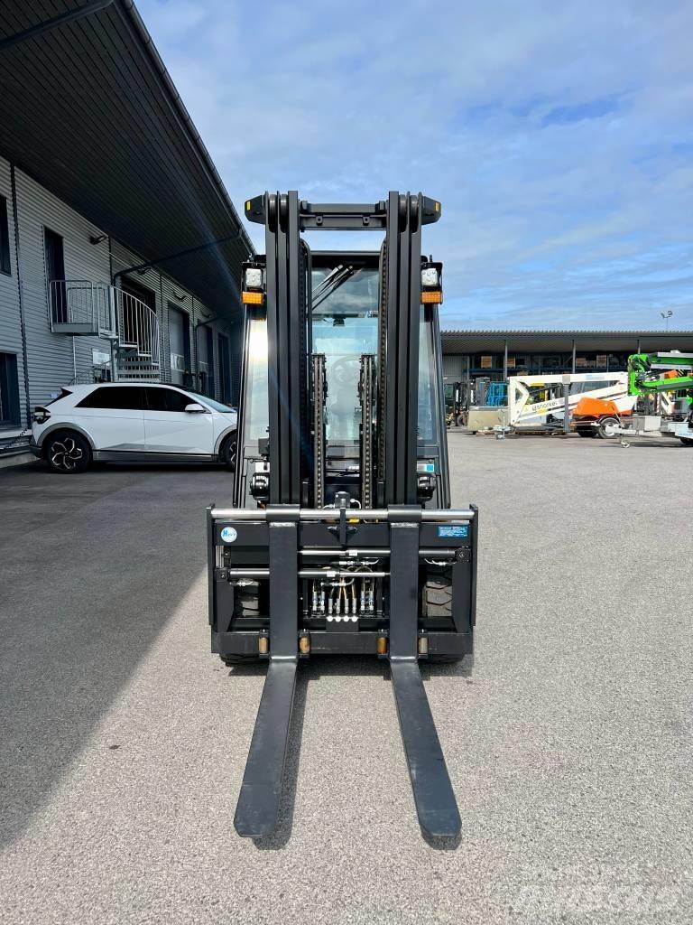 Hyundai 35DN-9V Diesel gaffeltrucks