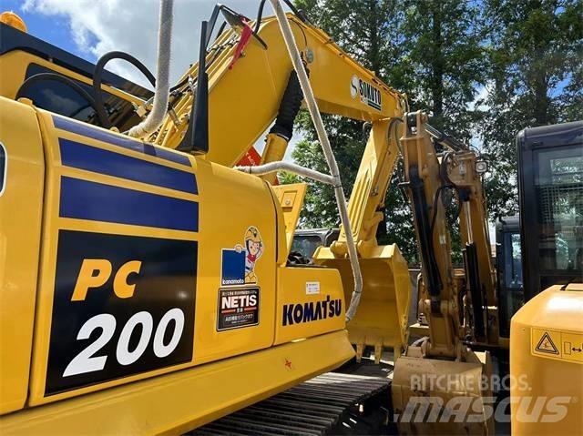 Komatsu PC 200-8 Gravemaskiner på larvebånd