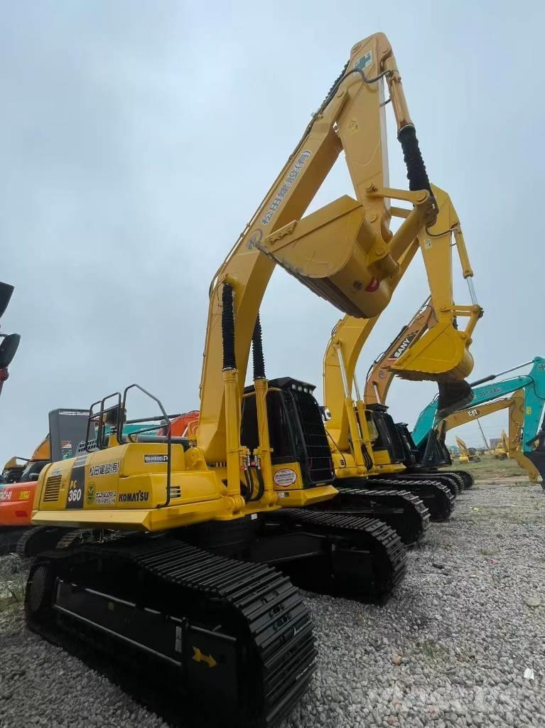 Komatsu 360 Gravemaskiner på larvebånd