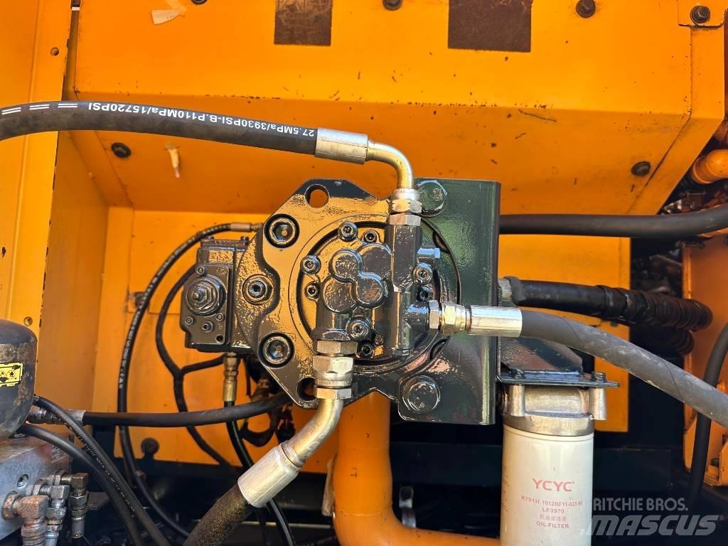 Hyundai R305LC-9s Gravemaskiner på larvebånd