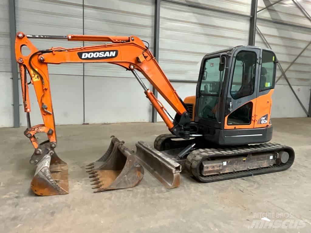 Doosan DX 60 R Minigravemaskiner
