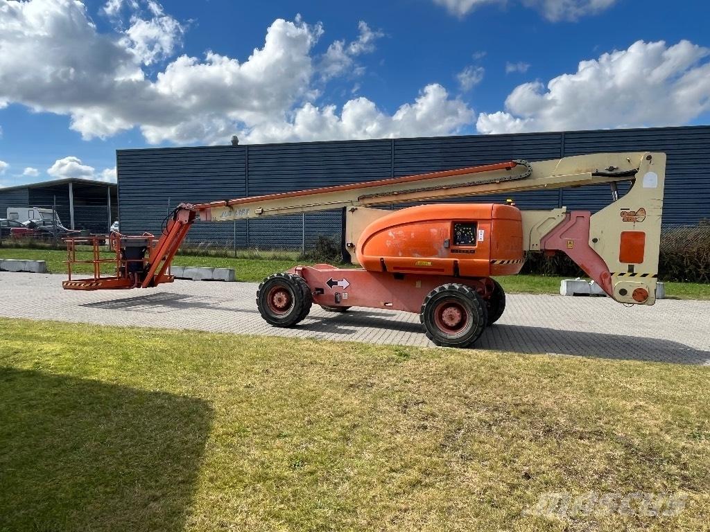 JLG 800 AJ Bomlifte med knækarm