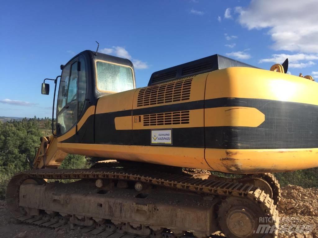 JCB JS 330 Gravemaskiner på larvebånd