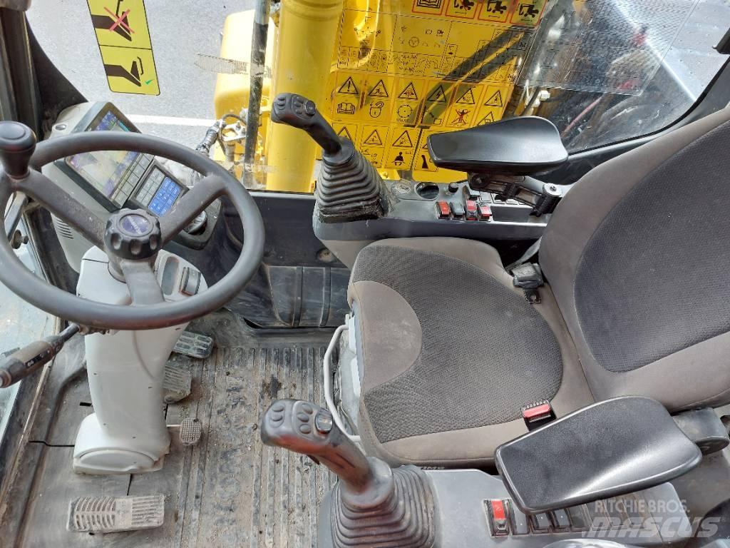 Komatsu PW148-11 Gravemaskiner på hjul