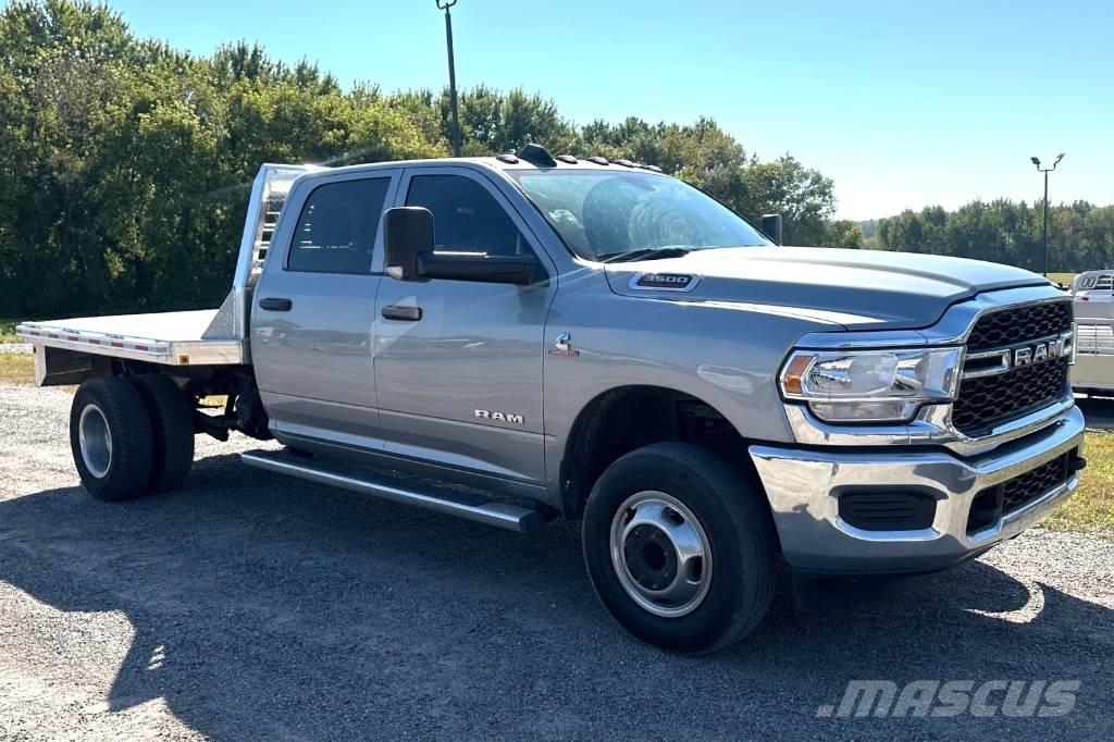 RAM 3500 TRADESMAN Lastbil med lad/Flatbed