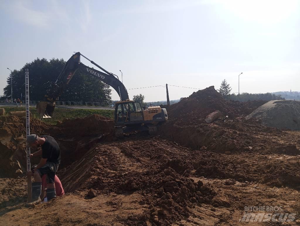 Volvo EC 240 C LD Gravemaskiner på larvebånd