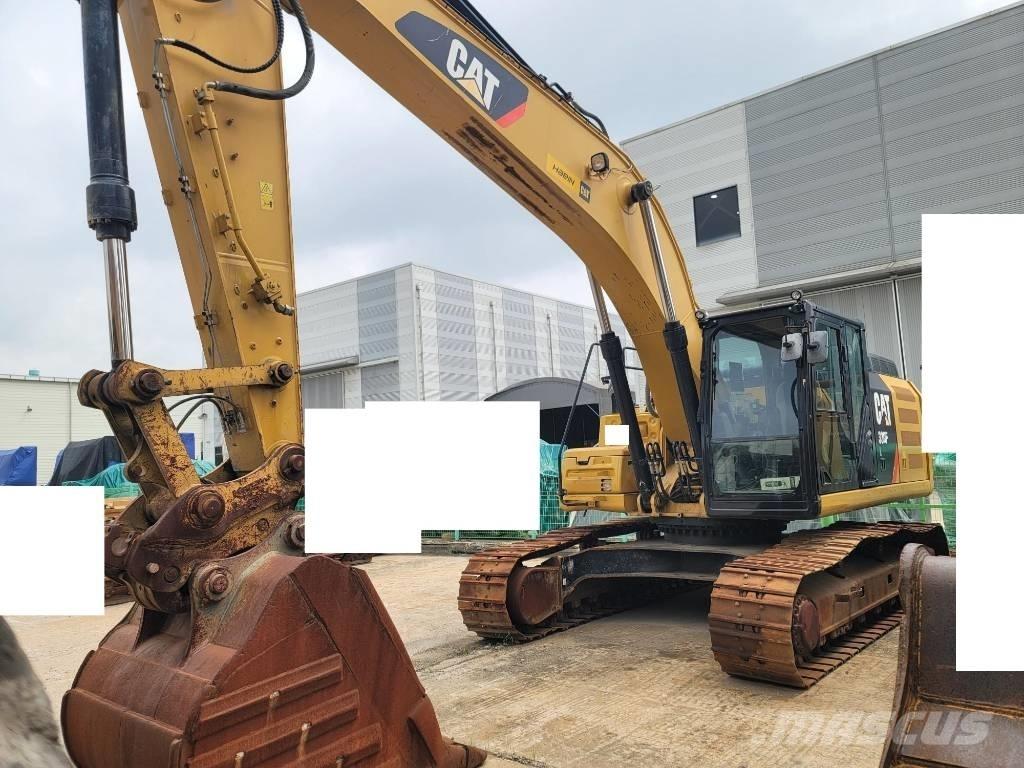 CAT 330FL Gravemaskiner på larvebånd