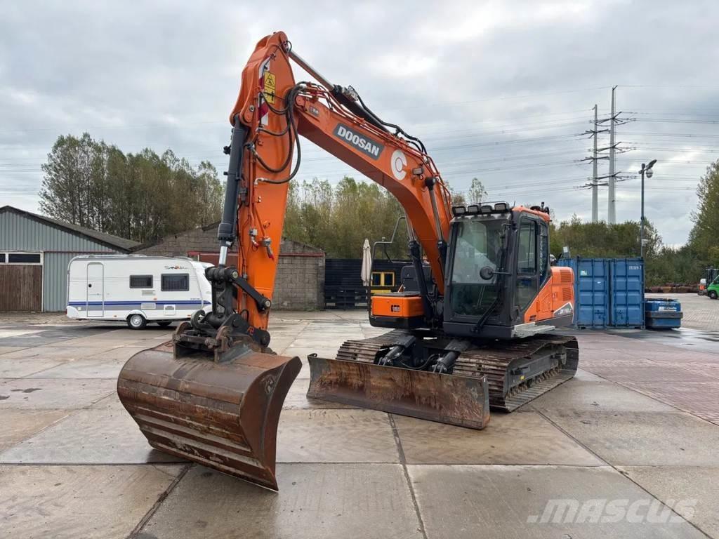 Doosan DX140LC-7 Gravemaskiner på larvebånd