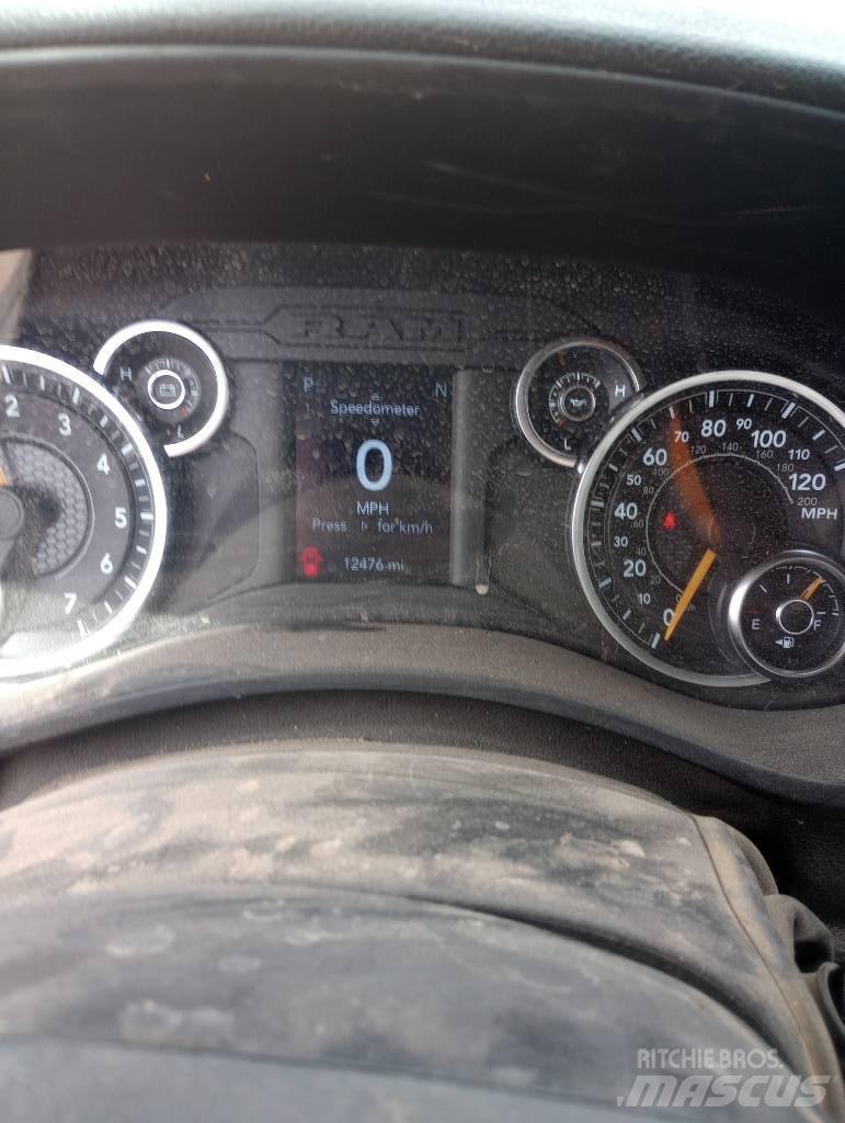 RAM 5500 Lastbil med lad/Flatbed