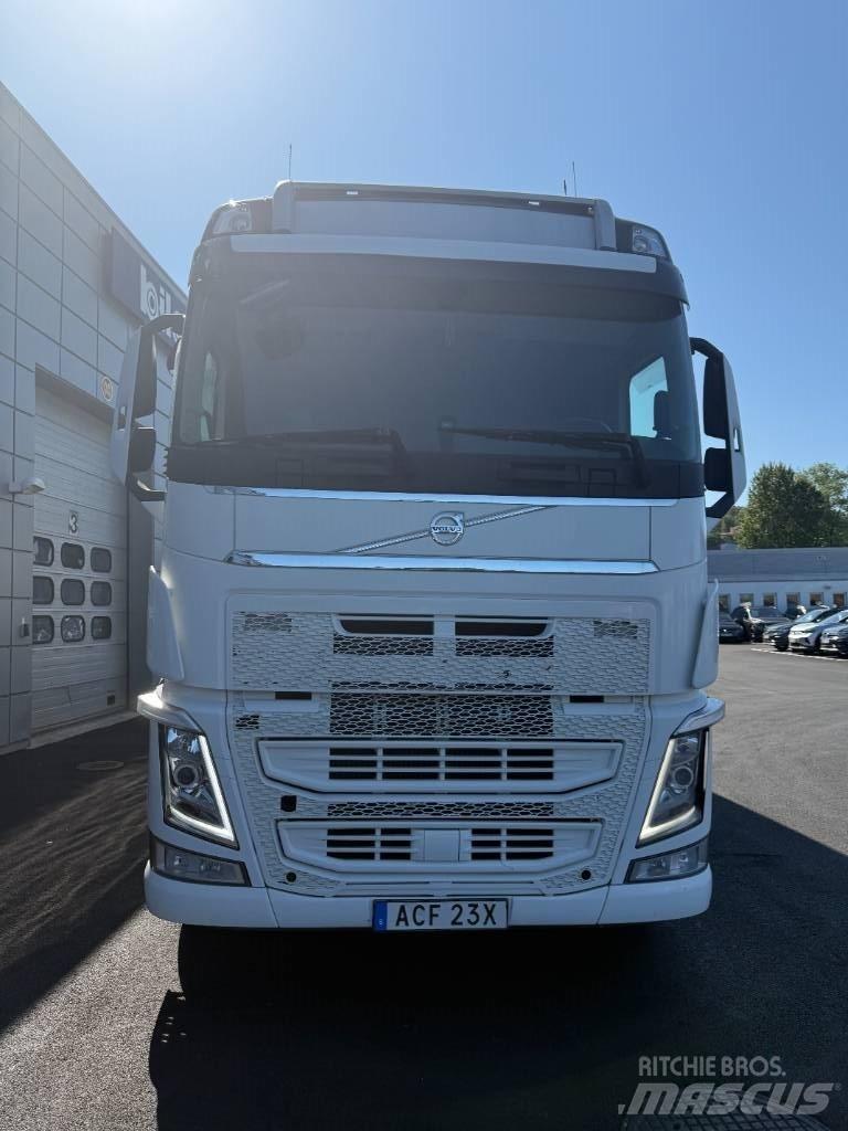 Volvo FH 540 6x2 Fast kasse