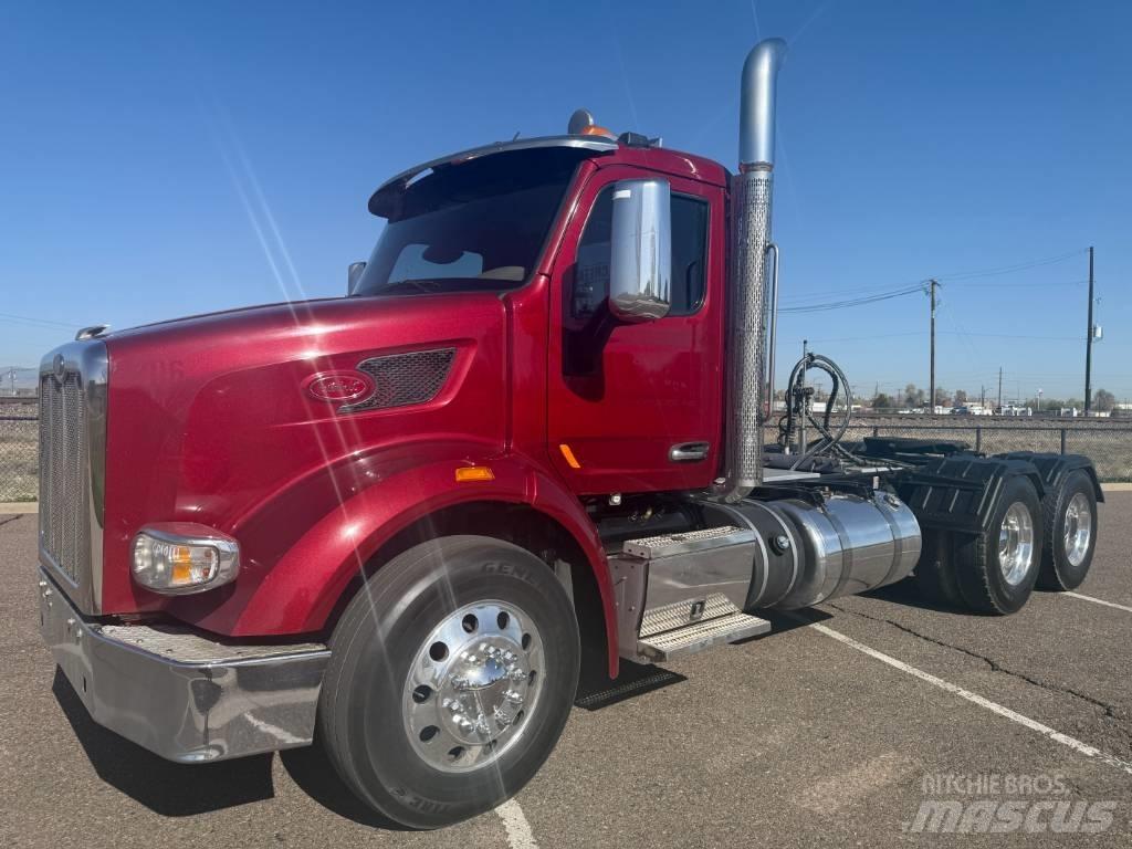Peterbilt 567 Trækkere