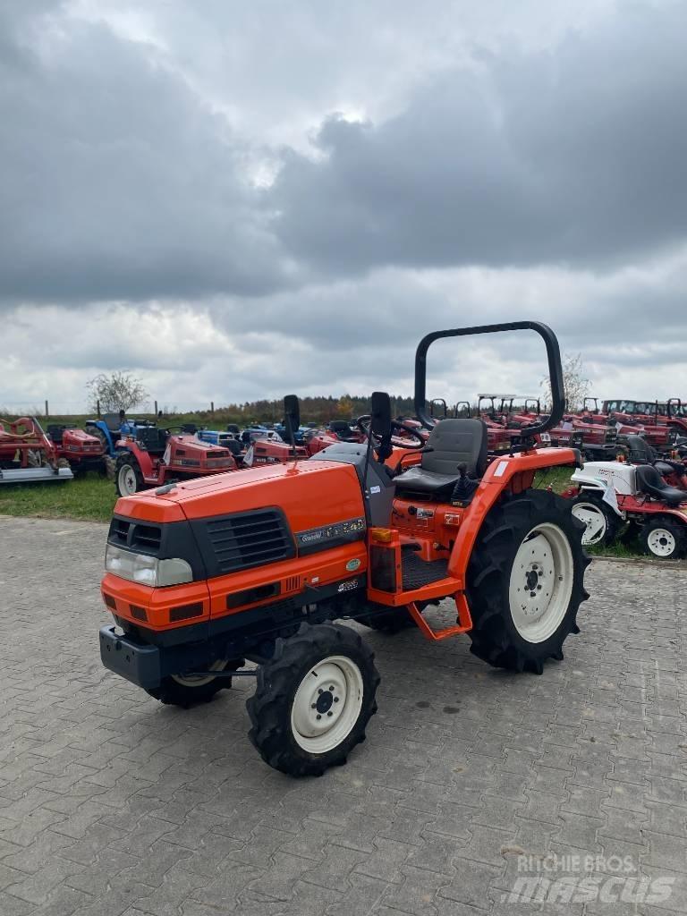 Kubota GL 240 Kompakte traktorer