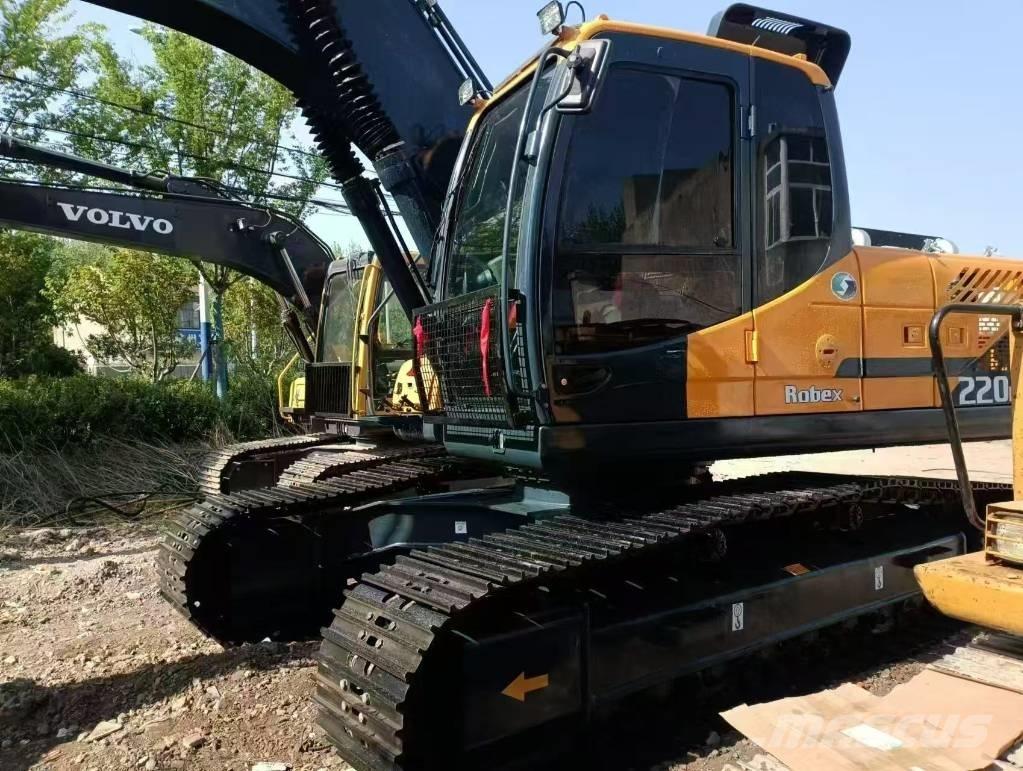Hyundai 220lc-9s Midi-gravemaskiner 7t - 12t