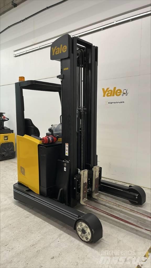 Yale MR25 Reachtruck