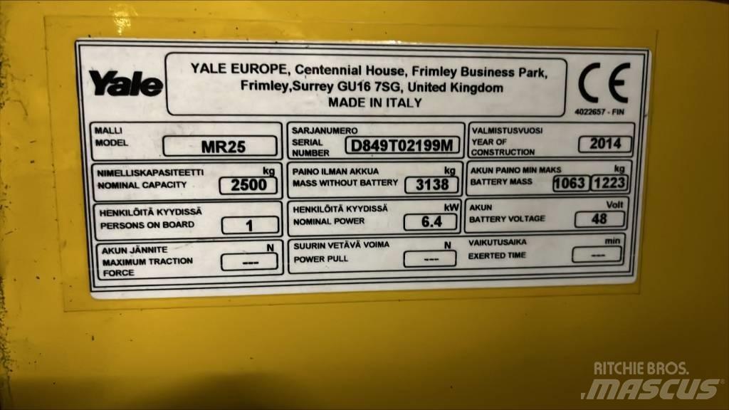 Yale MR25 Reachtruck