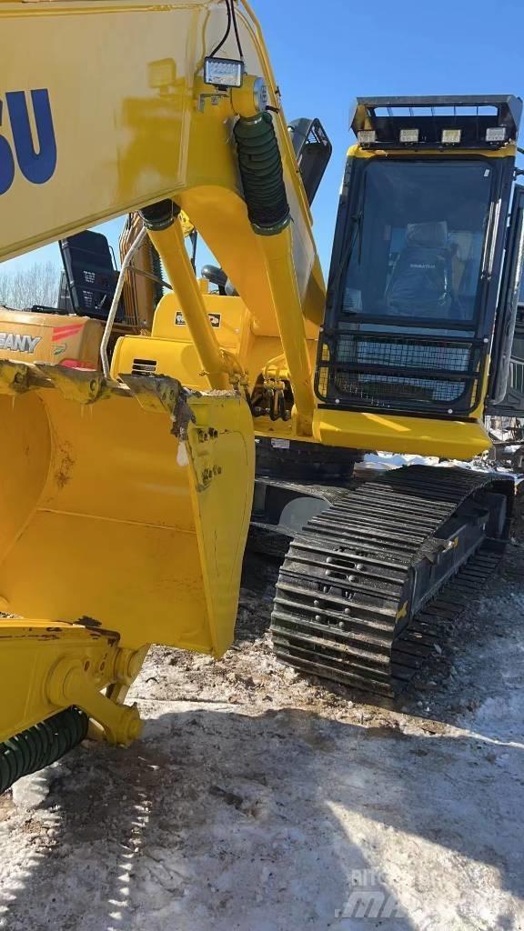 Komatsu PC 220-8 Gravemaskiner på larvebånd