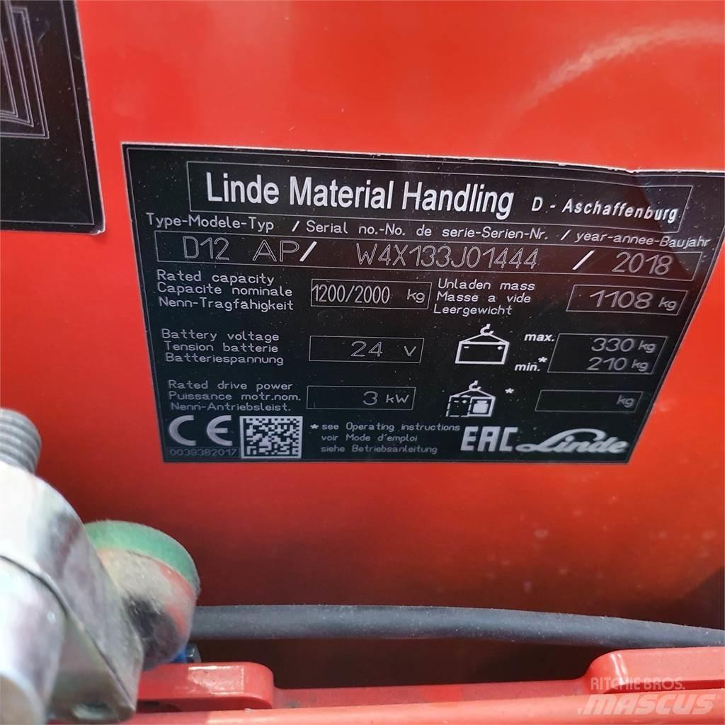 Linde D12AP Gaffelstabler med gående fører