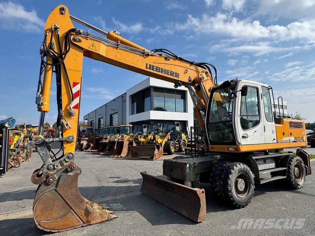 Liebherr A904C Gravemaskiner på hjul