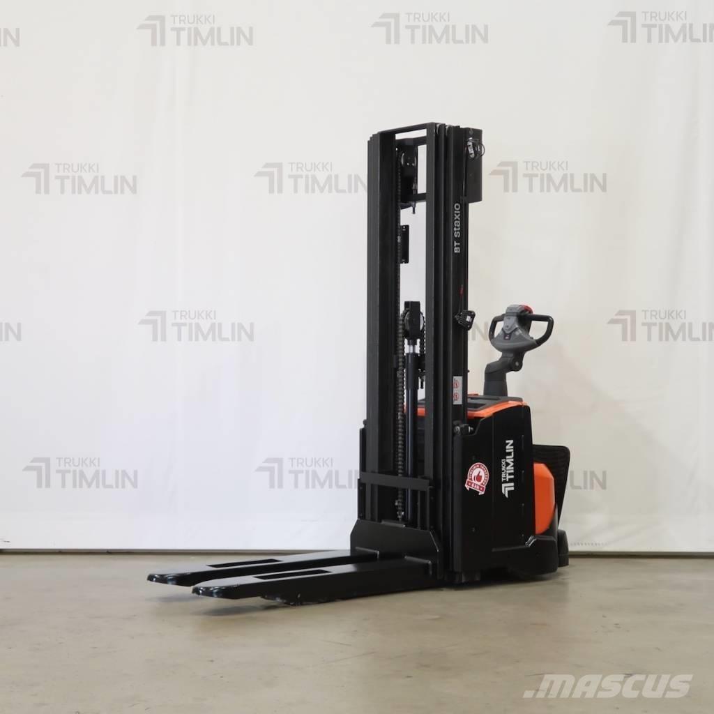 Toyota SWE120L Selvkørende stablere