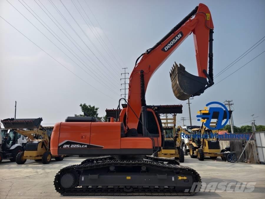 Doosan DX 225 LCA Gravemaskiner på larvebånd
