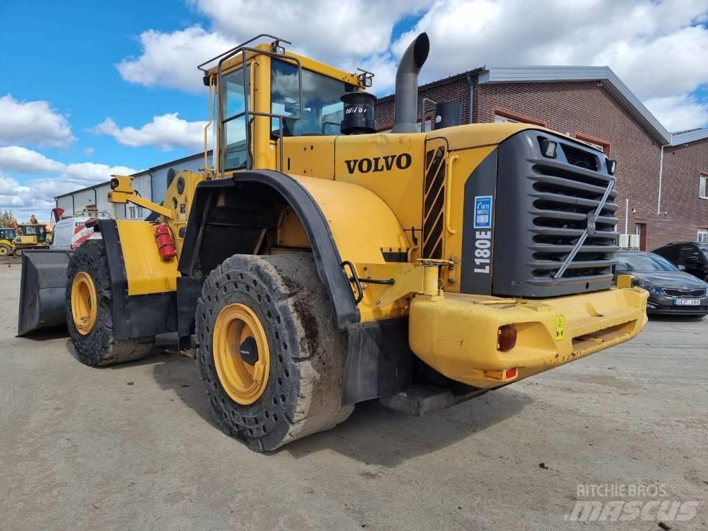 Volvo L 180 E Læssemaskiner på hjul