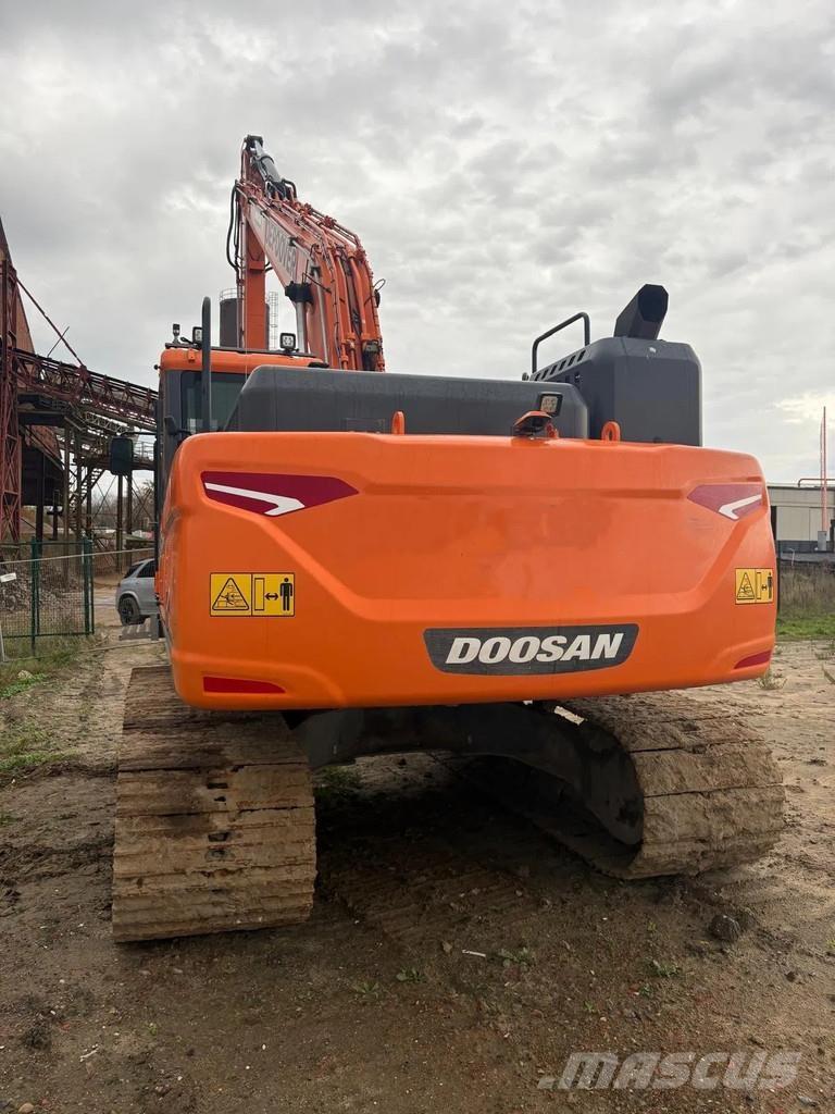 Doosan DX225LC Gravemaskiner på larvebånd