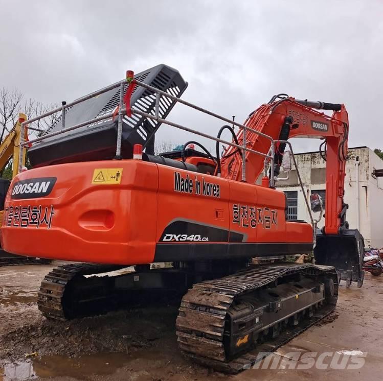 Doosan DX 340 LC Gravemaskiner på larvebånd