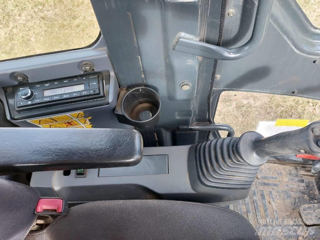 Komatsu PW 118 MR -8 Gravemaskiner på hjul