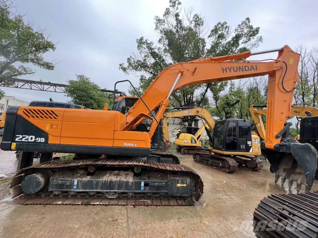 Hyundai 220LC-9S Gravemaskiner på larvebånd