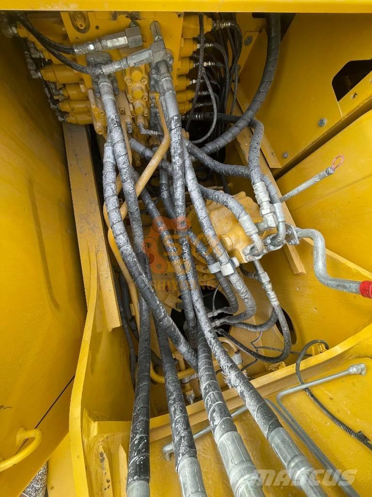 Komatsu PC 200-8 Gravemaskiner på larvebånd