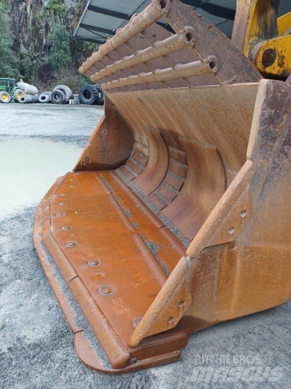 Komatsu WA800-3 Læssemaskiner på hjul